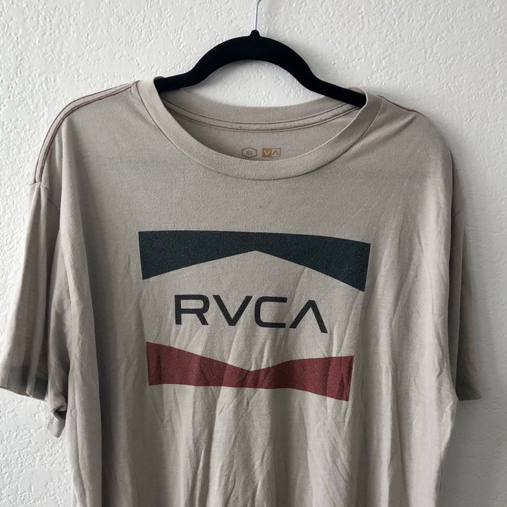 Men’s RVCA tee